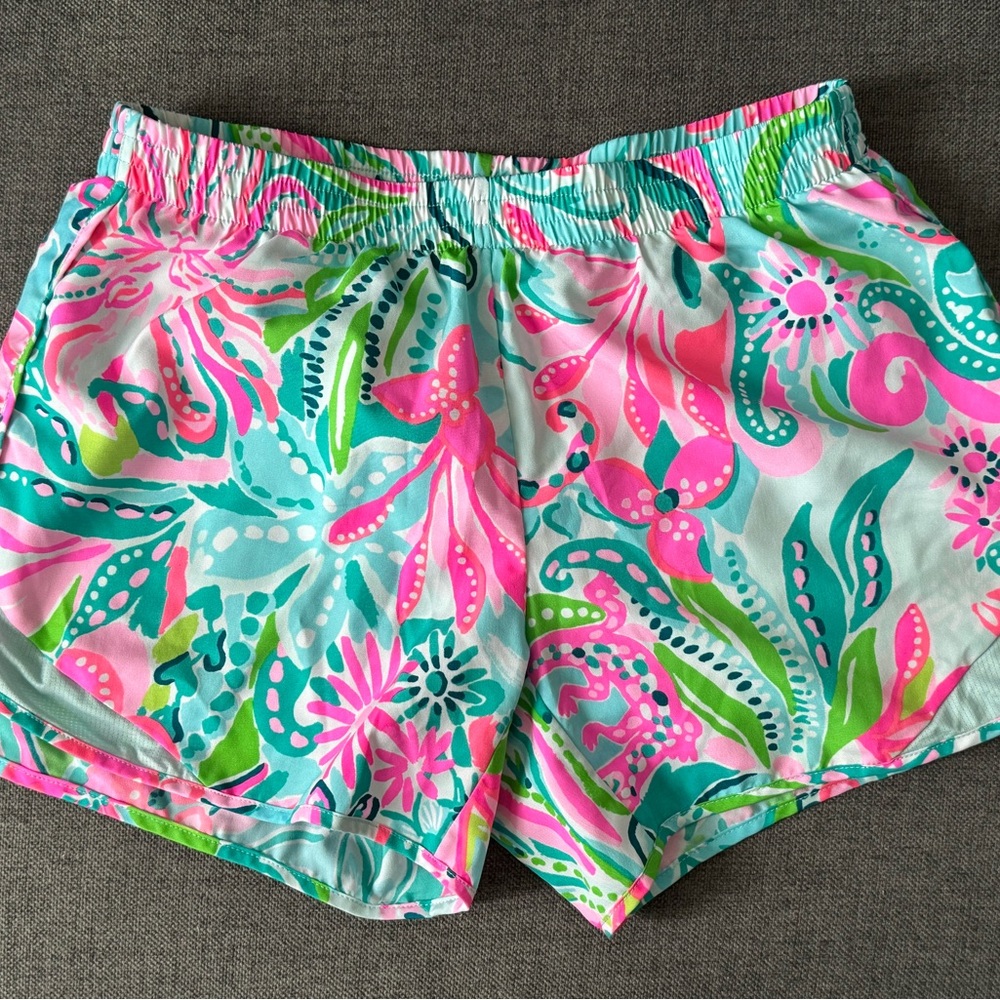 Lilly Pulitzer - Vibrant Floral Women's Shorts